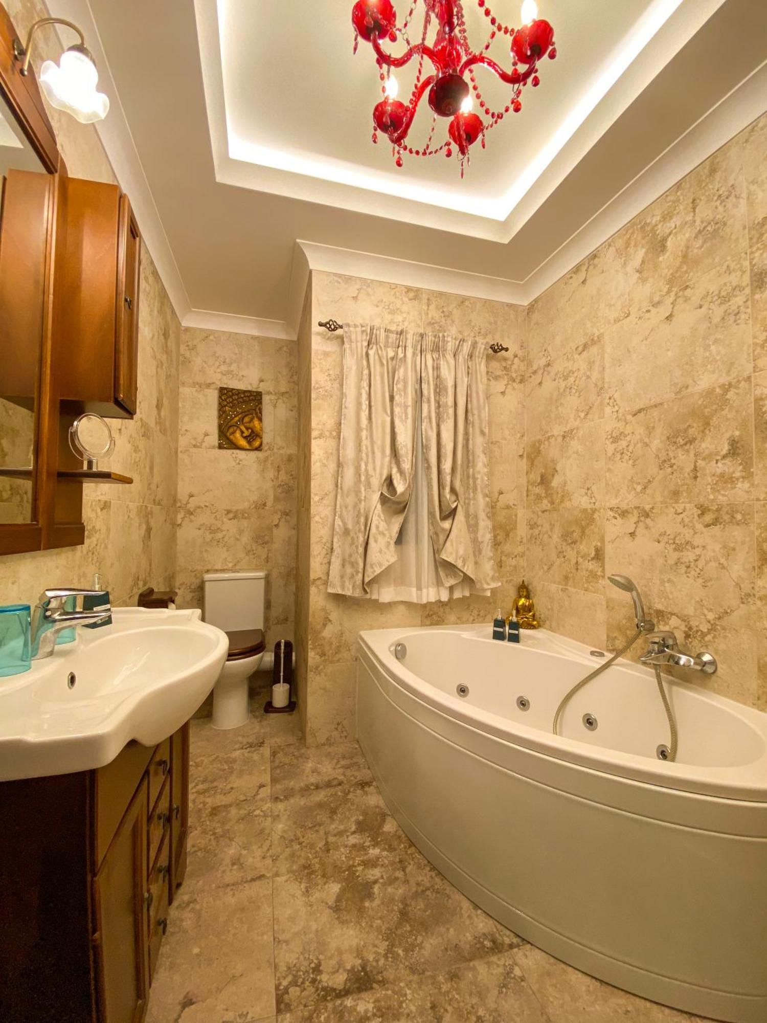 Kimray Boutique Apartment - Indulge In Comfort, Embrace Tranquility Марсаскала Экстерьер фото